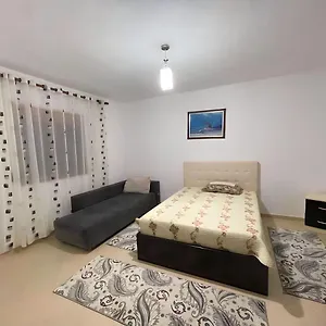 Guri , Pogradec Albánie